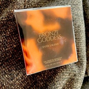 Estée Lauder Perfume
Bronze Goddess Eau Fraîche Skinscent 1.7 oz